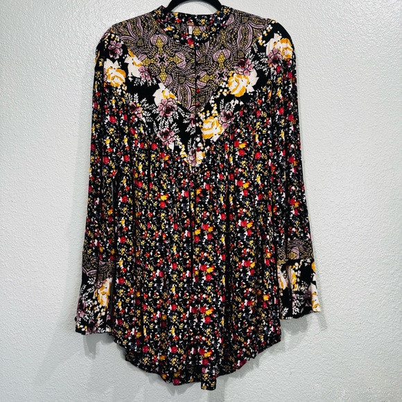 Free People Wild Flowers Bell Sleeve Henley Tunic Top Size Small - Picture 3 of 11